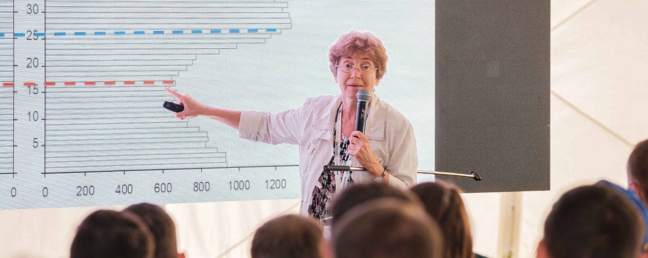 Наталья Зубаревич рассказала участникам «Форсажа» о трендах, проблемах и путях развития регионов